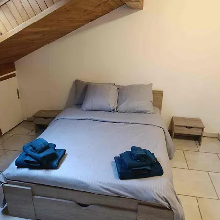 Apartamento Charming Two-room - Large Living & Kitchen Albertville